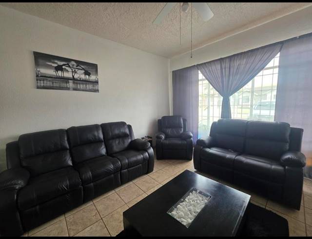 2 BEDROOM APARTMENT FOR SALE IN CRUYWAGEN PARK